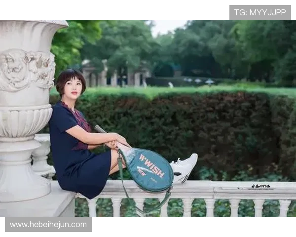 周敏专访：从青涩球员到网球明星的成长之路回顾